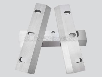 Ƭ